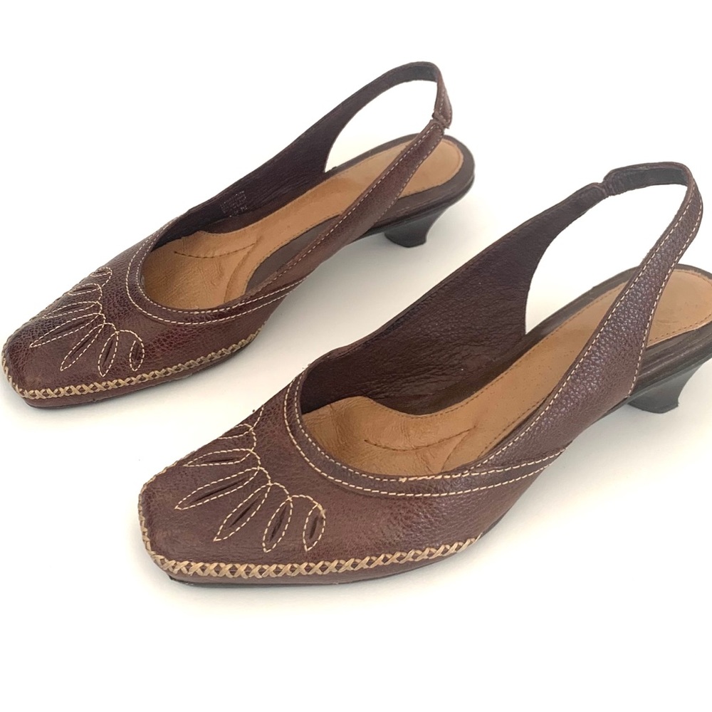 Nurture leather low heel sling backs - Picture 2 of 5